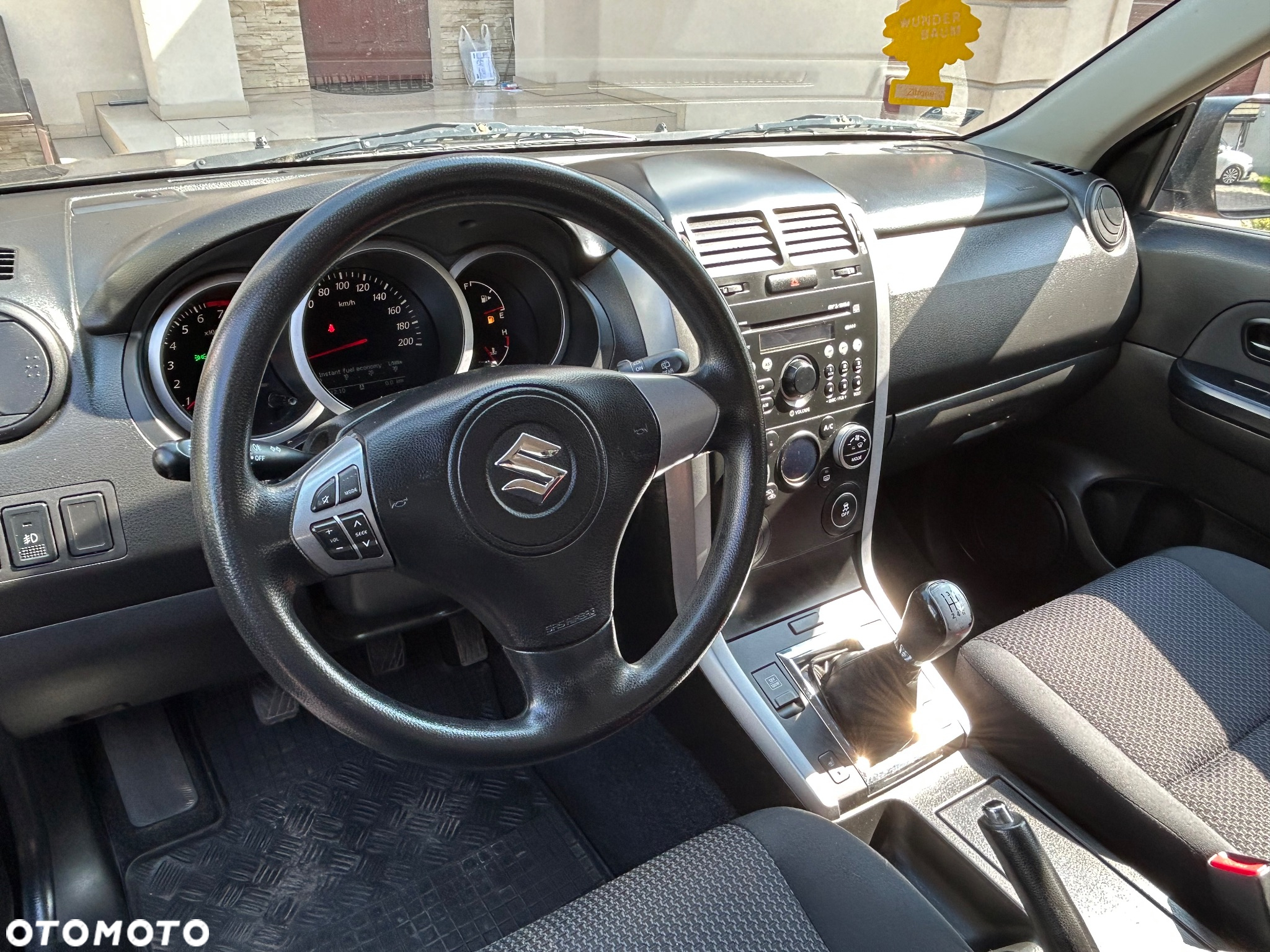 Suzuki Grand Vitara 1.6 Comfort - 12