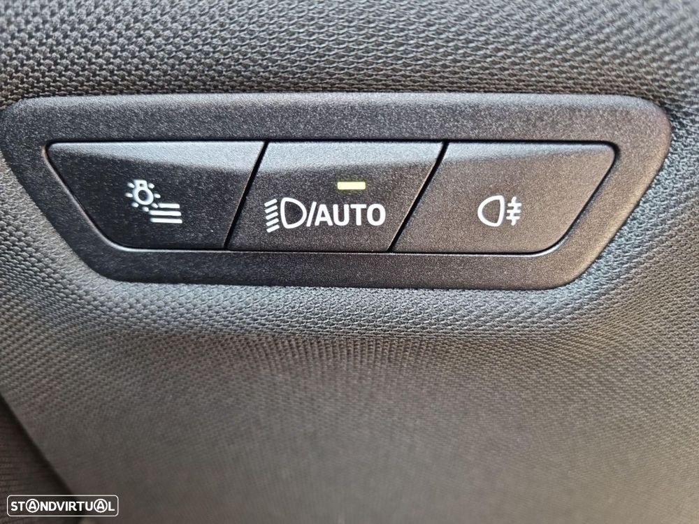 BMW iX xDrive 45 Pack Desportivo - 26