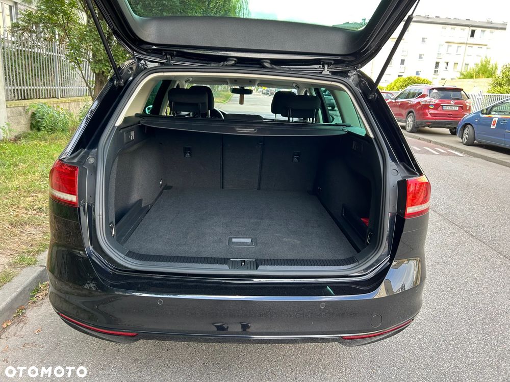 Volkswagen Passat - 9