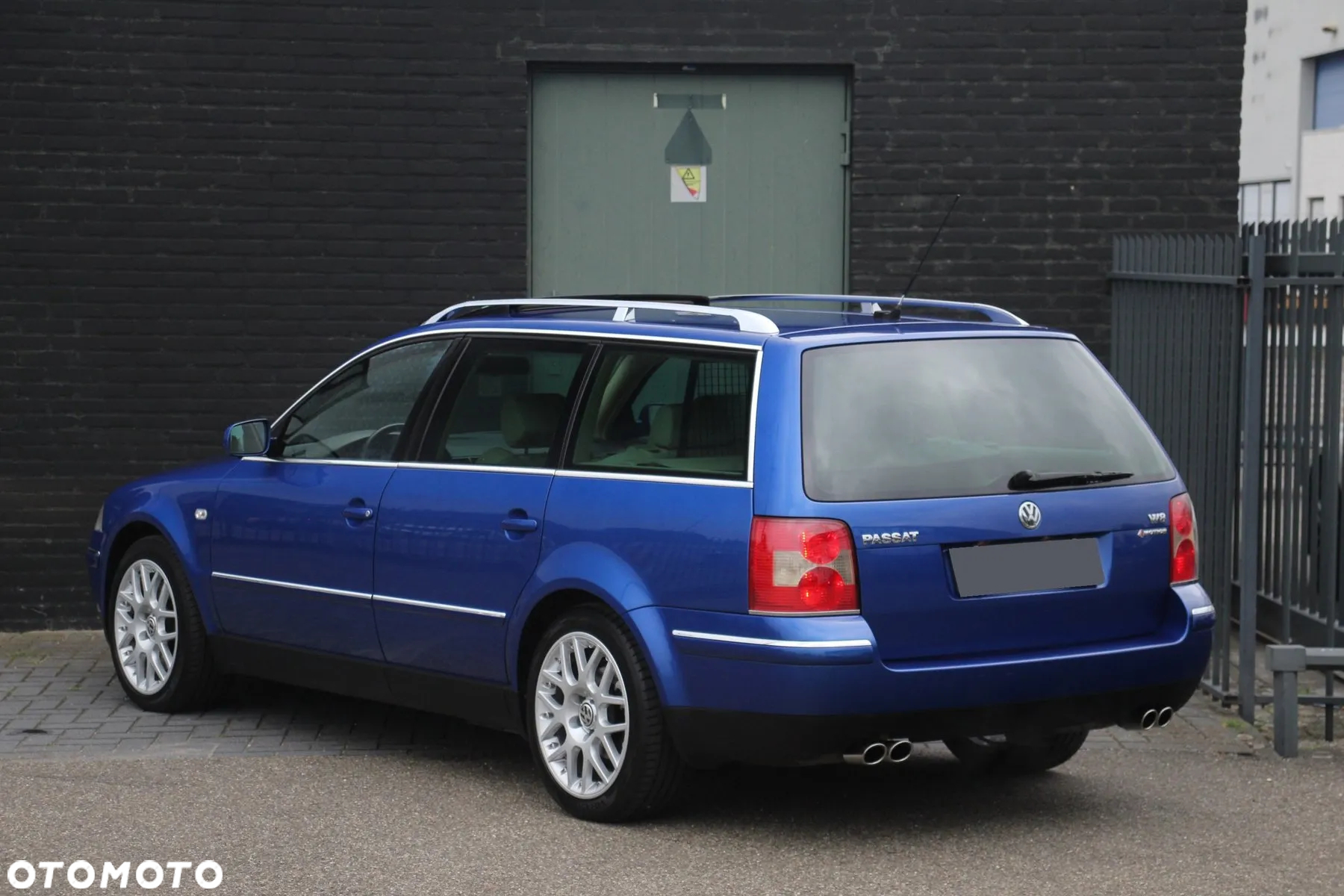 Volkswagen Passat 4.0 W8 4Mot Tiptr - 9