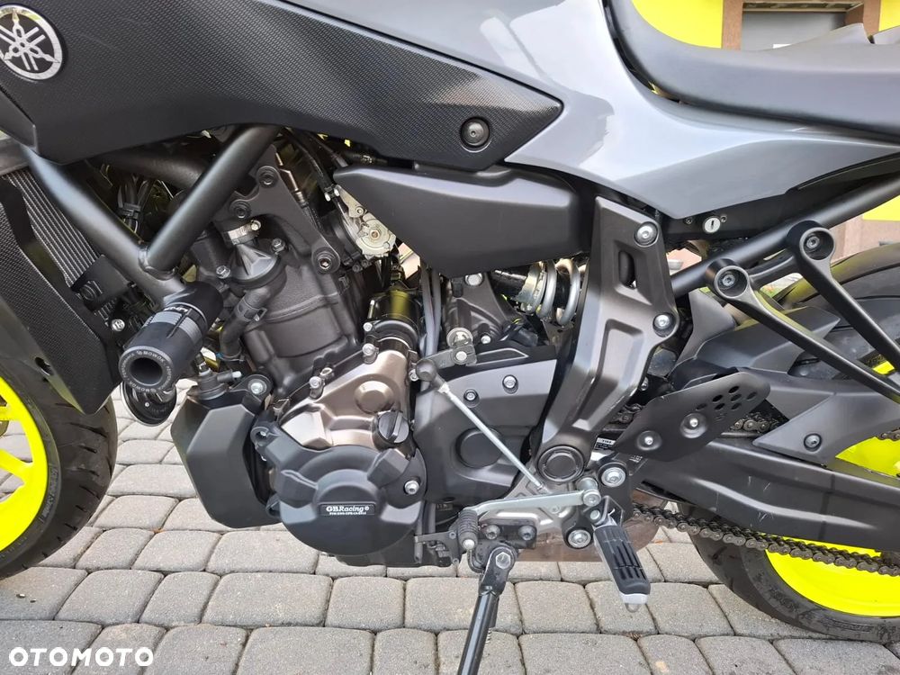 Yamaha MT - 4
