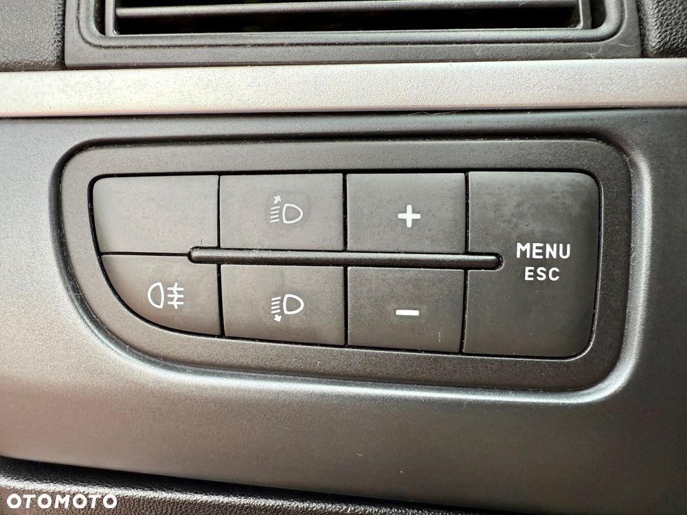 Fiat Grande Punto 1.4 8V Dualogic Dynamic - 27