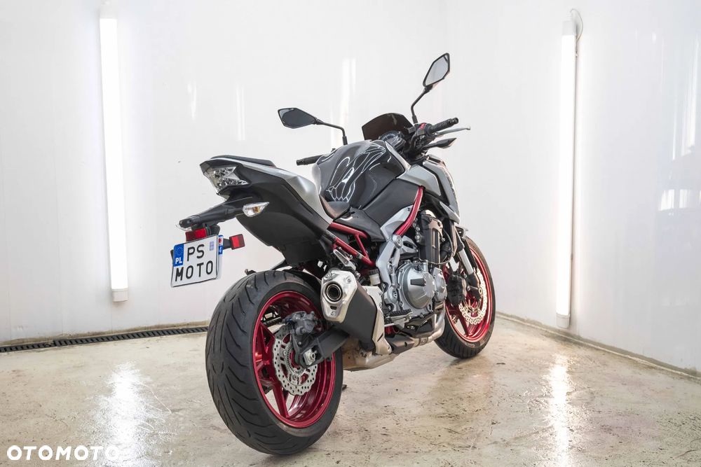 Kawasaki Z 900 - 6