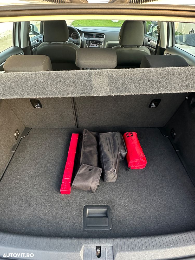 Volkswagen Golf 1.6 TDI 4Motion - 9