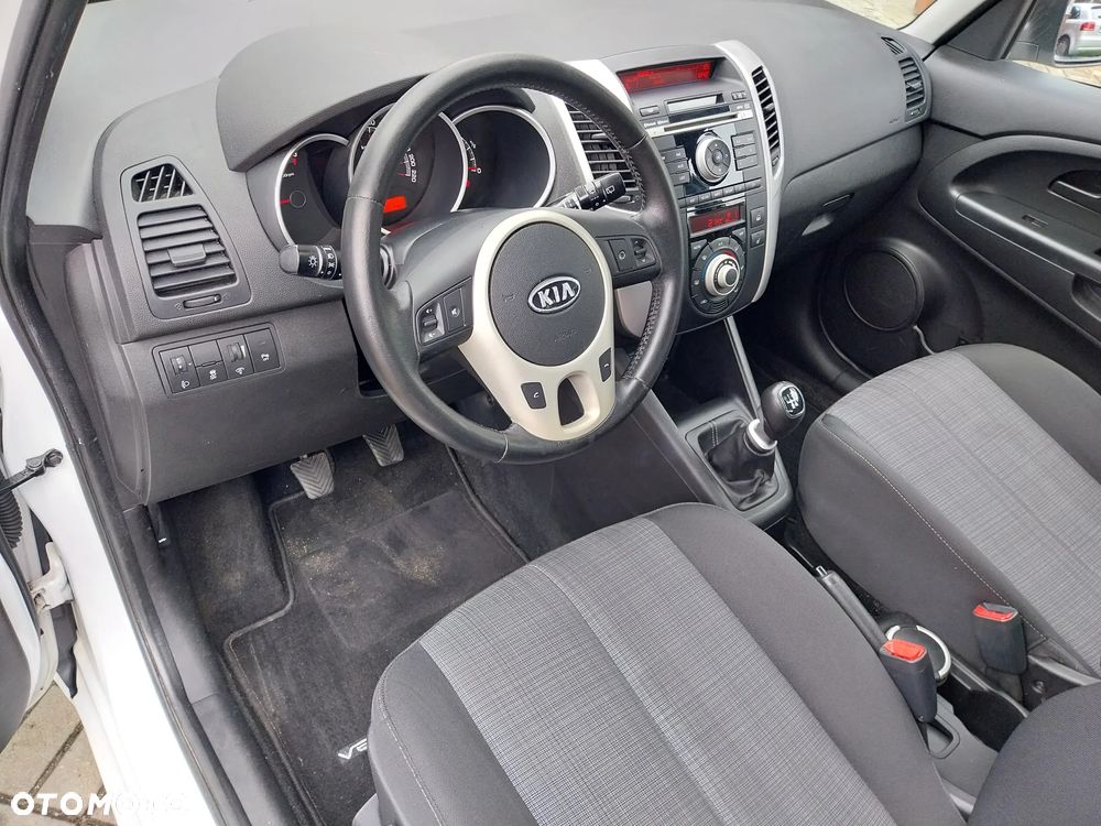 Kia Venga 1.6 CVVT Platinum Edition - 12