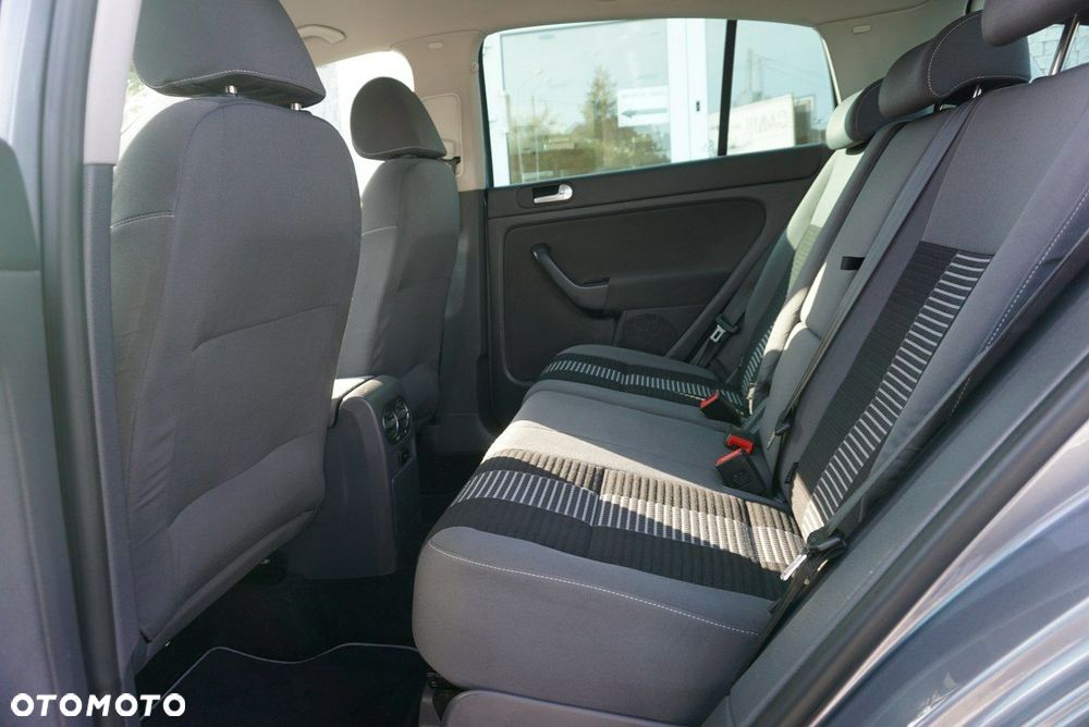 Volkswagen Golf Plus - 10