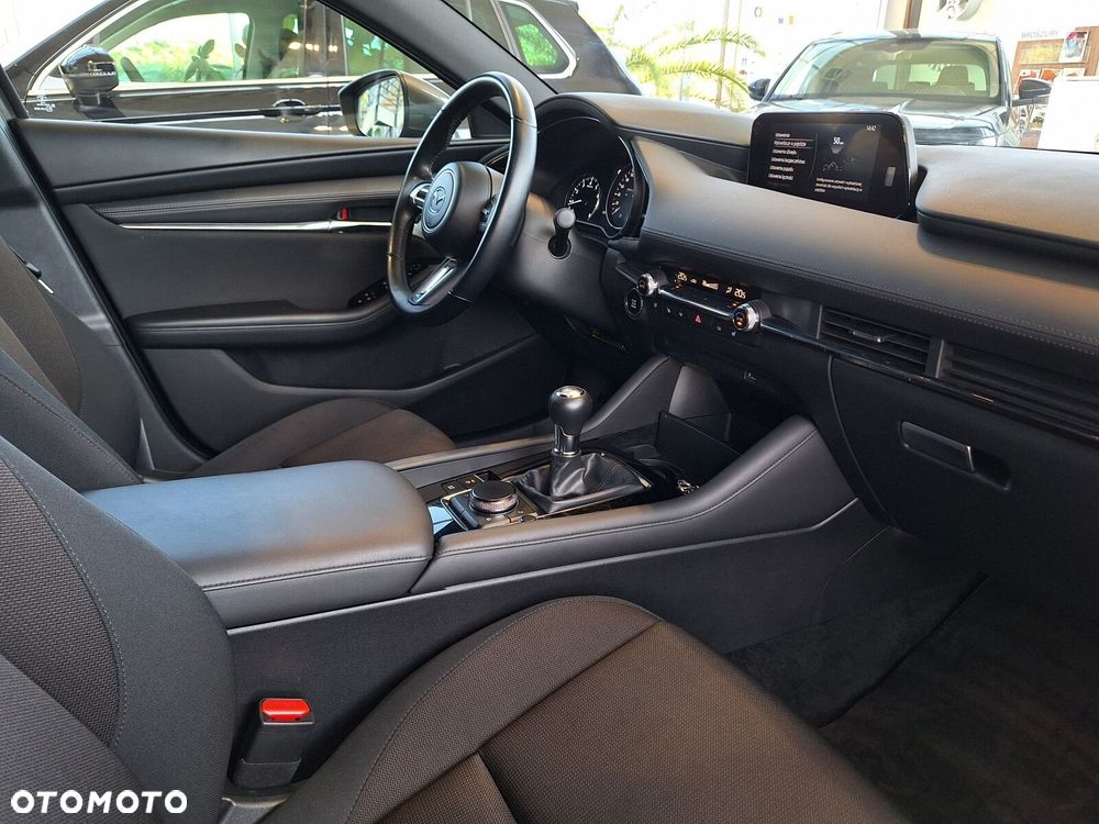 Mazda 3 - 16
