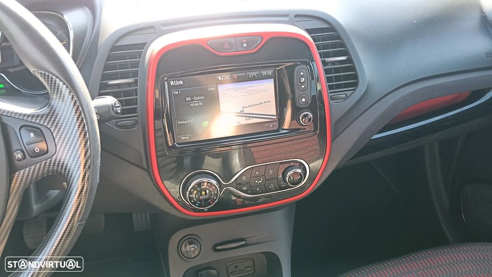 Renault Captur 1.5 dCi Helly Hansen - 15