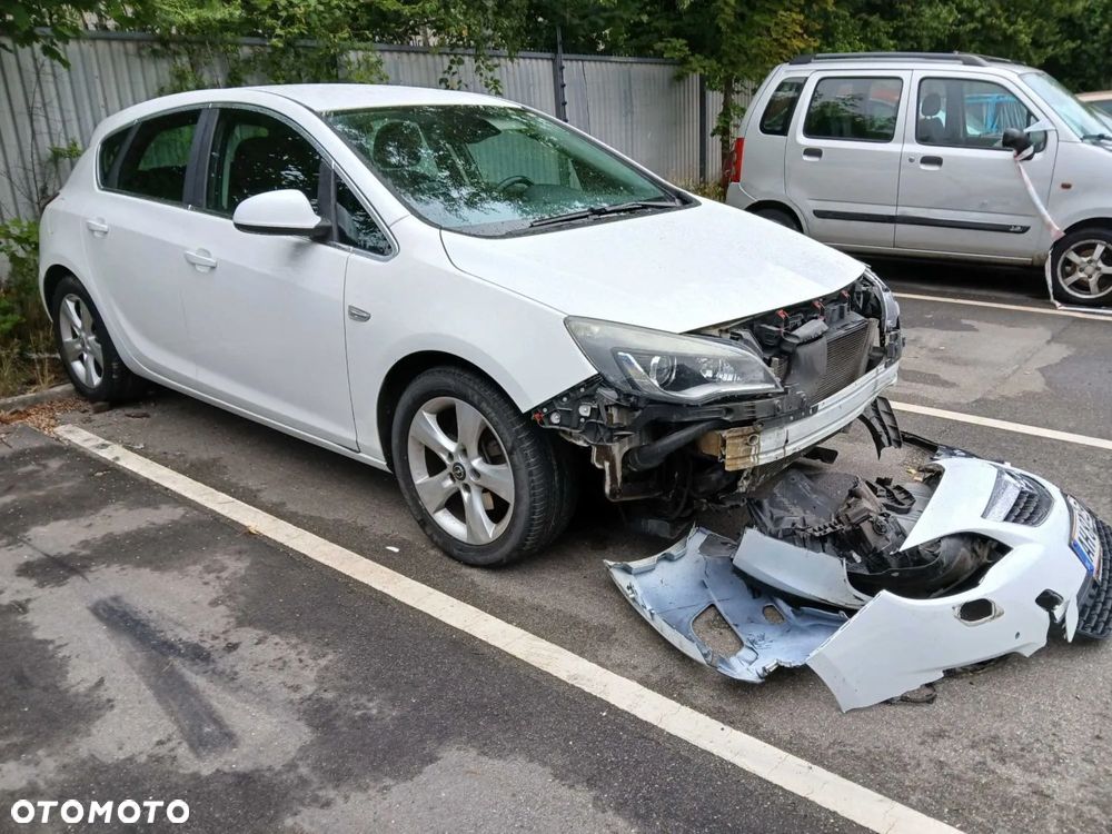 Opel Astra - 2