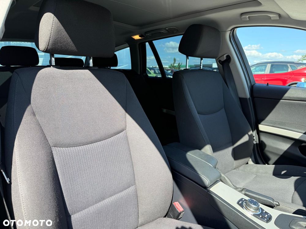BMW Seria 3 318i Edition Lifestyle - 17