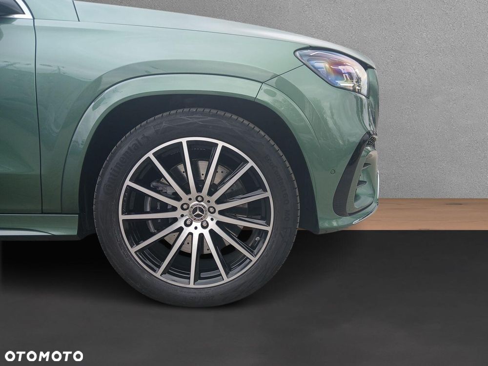Mercedes-Benz GLS - 16
