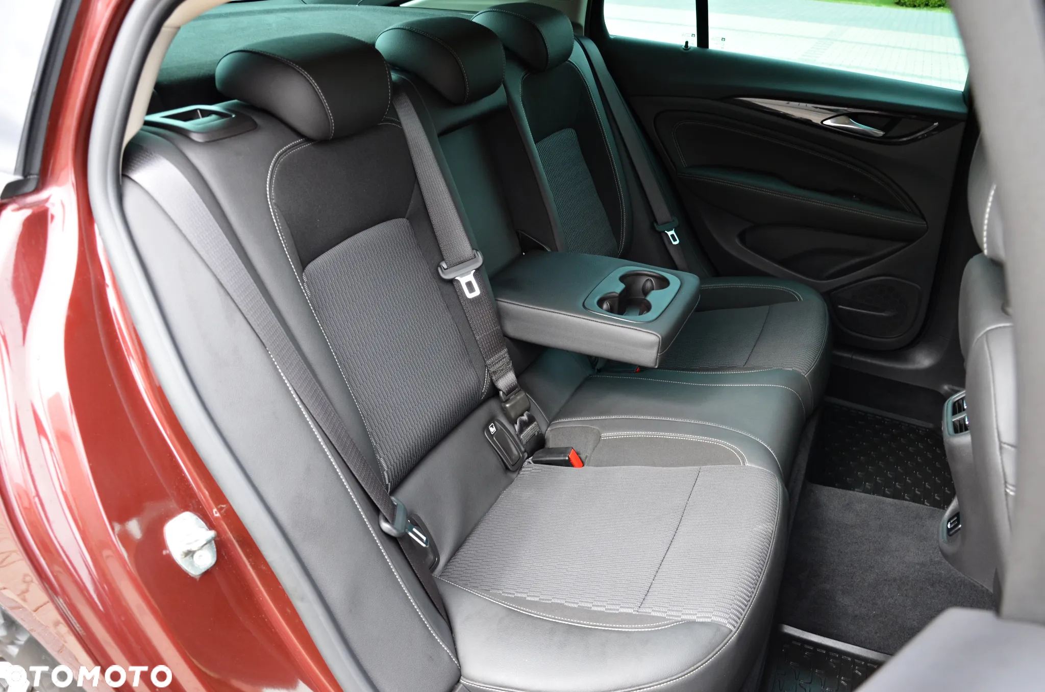 Opel Insignia 2.0 CDTI Exclusive S&S - 33