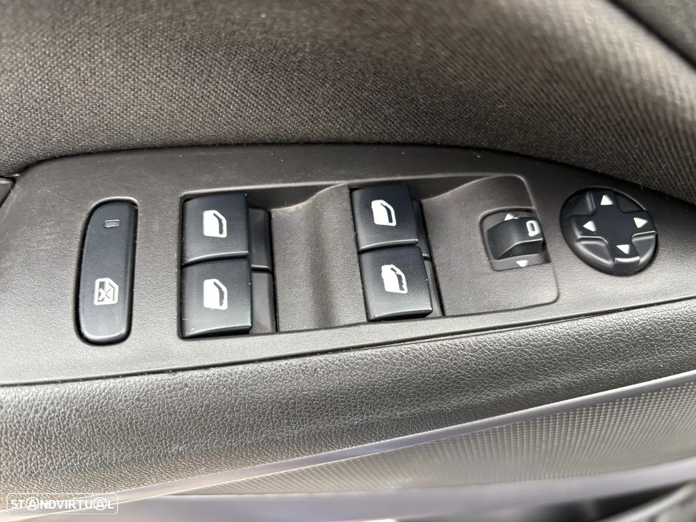 Opel Crossland 1.2 Business Edition - 13