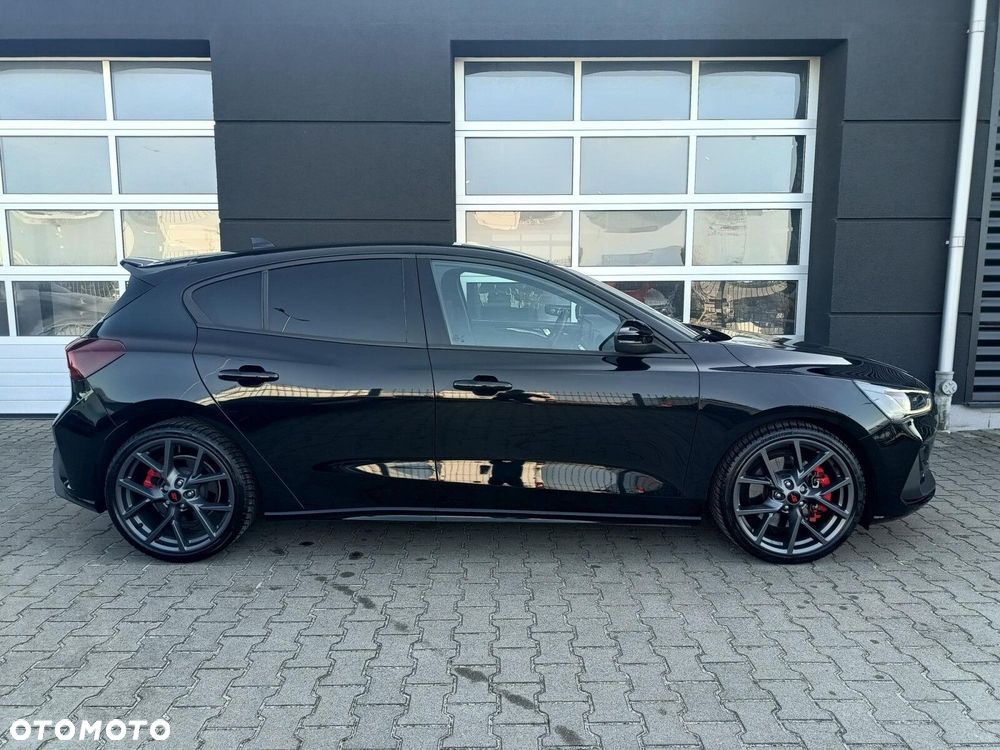 Ford Focus 2.3 EcoBoost ST X - 6