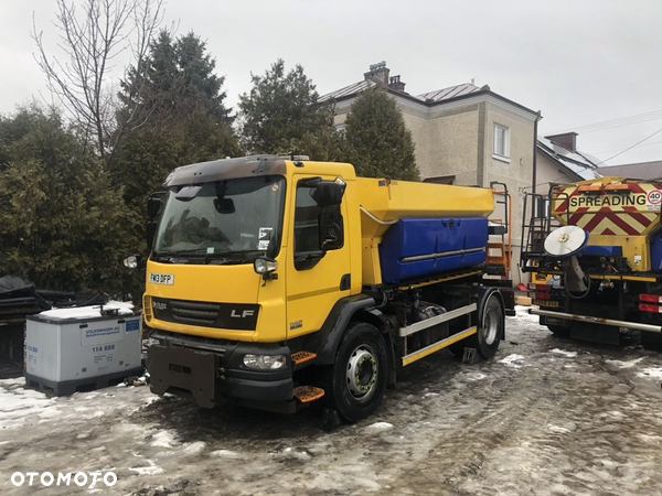 DAF lf55.220 schmidt piaskarka solarka pług 4x2