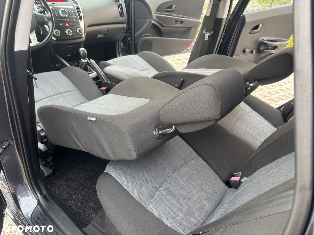 Kia Ceed 1.4 CVVT Spirit - 24