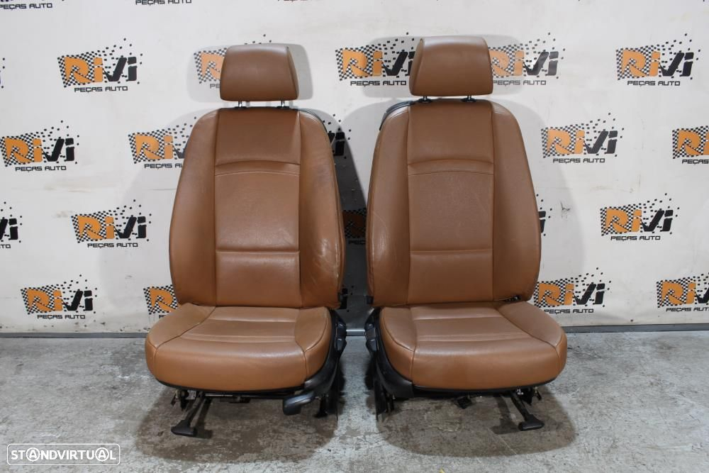 Conjunto De Bancos Bmw 3 Coupé (E92)  Bancos Bmw Serie 3 Coupe E92 Em - 2