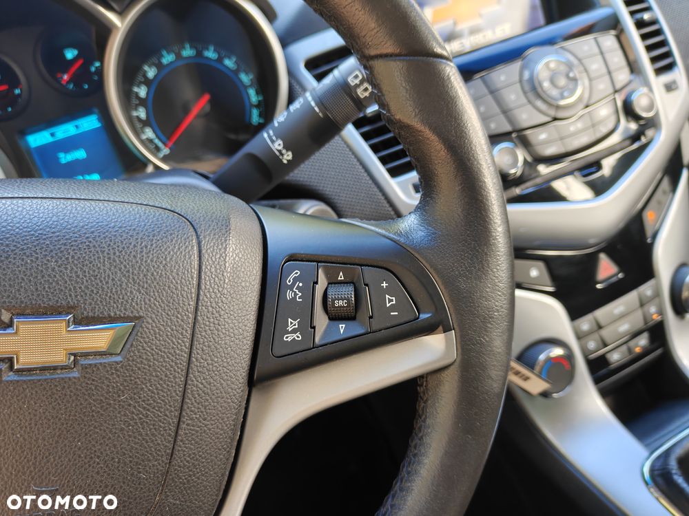 Chevrolet Cruze - 17