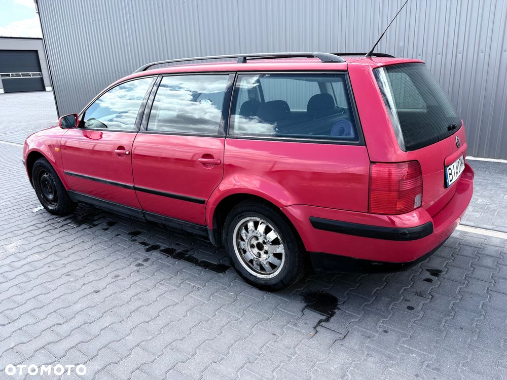 Volkswagen Passat - 5