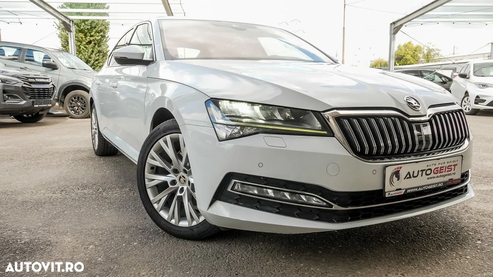 Skoda Superb 2.0 TDI DSG Style - 39