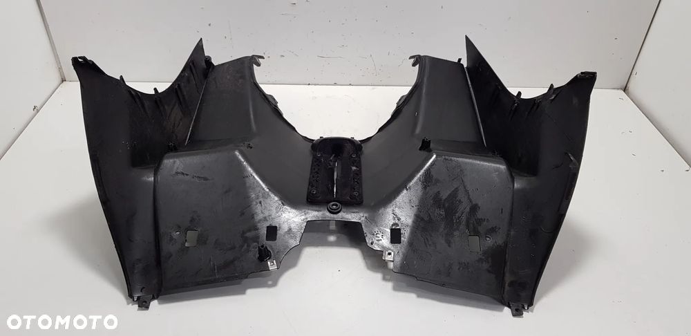 Piaggio MP3 350 HPE 18-22 Kokpit Osłona Kolan - 11