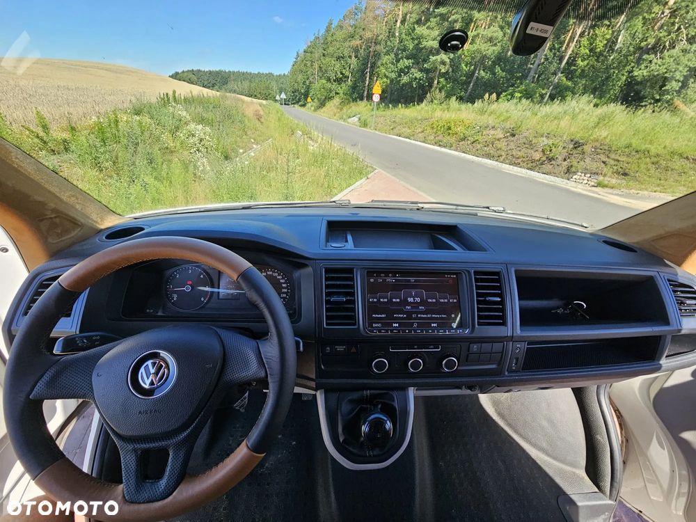 Volkswagen Multivan - 28