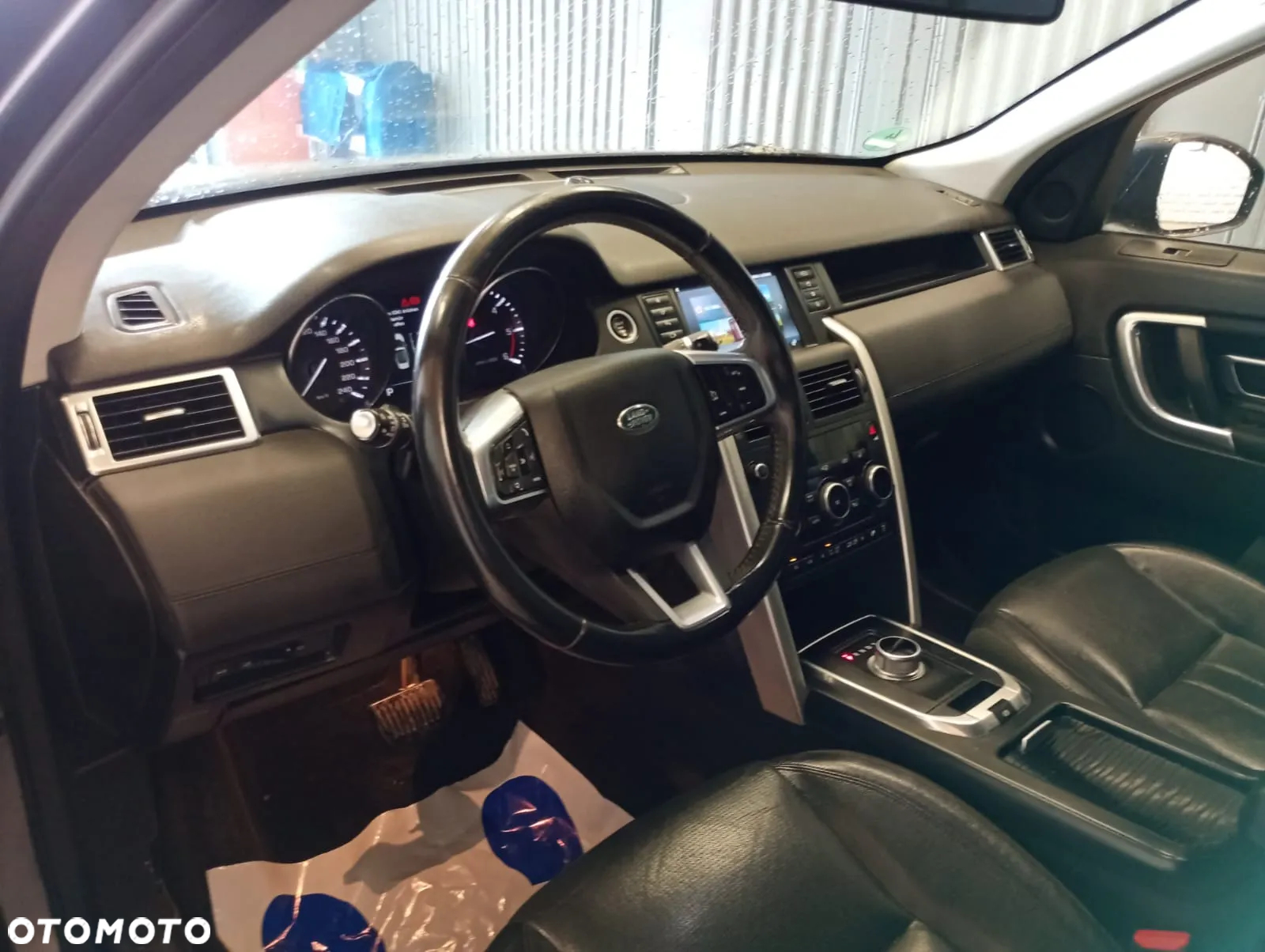 Land Rover Discovery Sport 2.0 TD4 HSE - 6