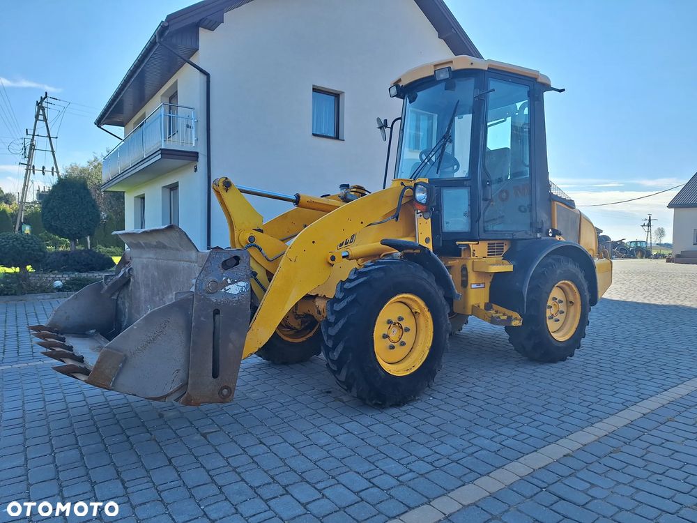 JCB 408 - 11