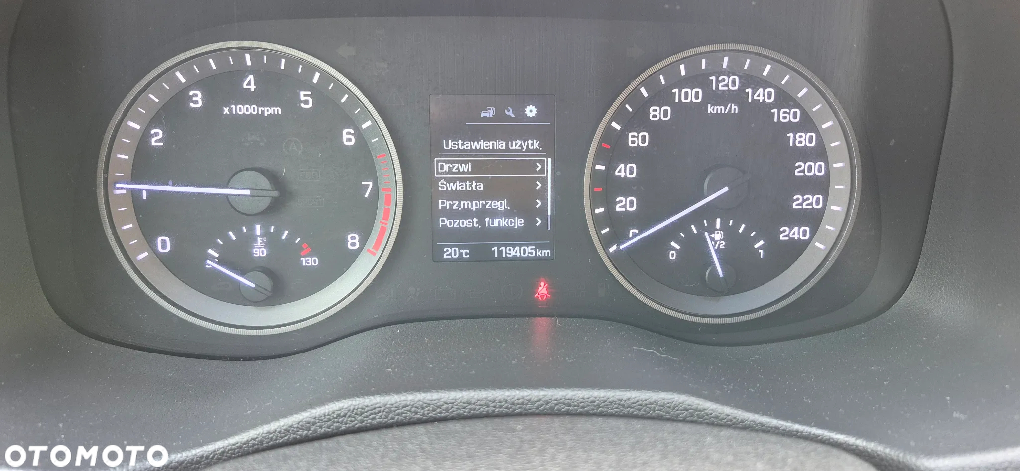 Hyundai Tucson - 13