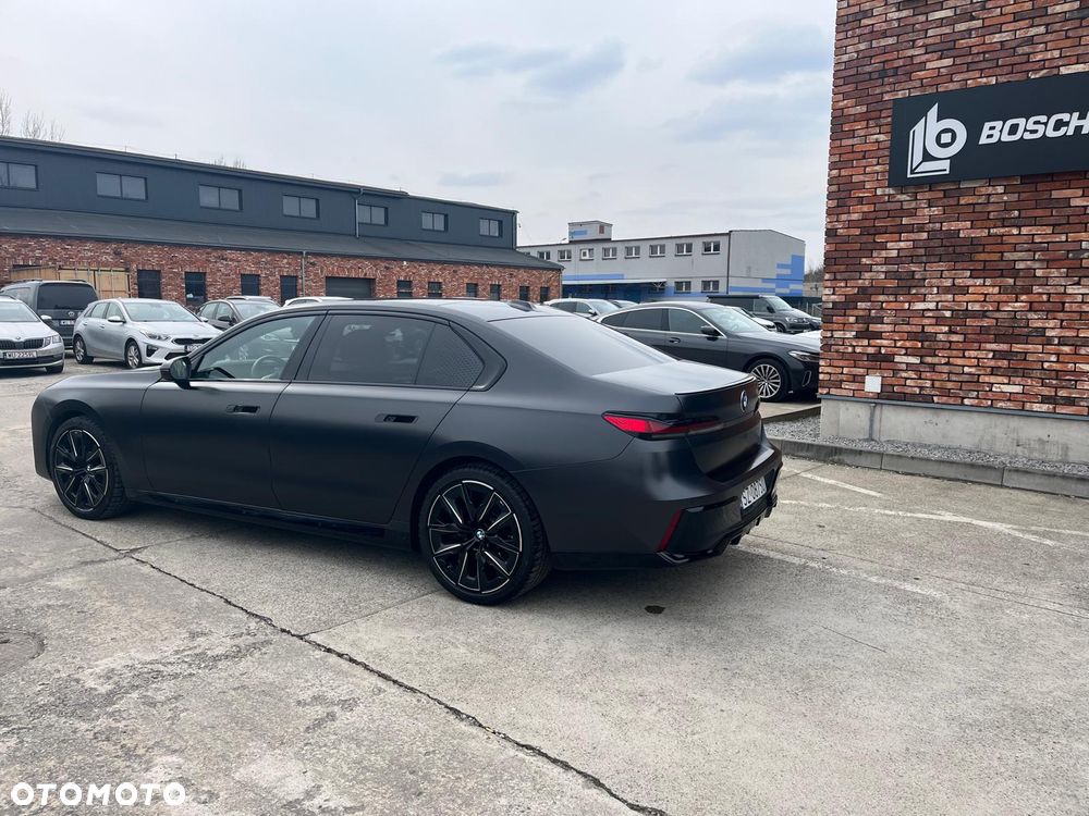 BMW Seria 7 - 29