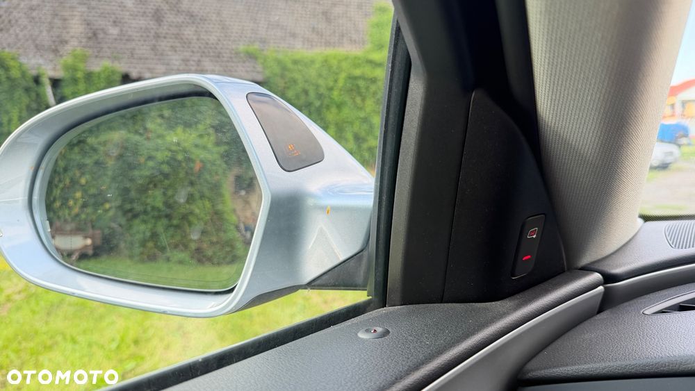 Audi A6 Avant 2.0 TDI ultra S tronic - 16