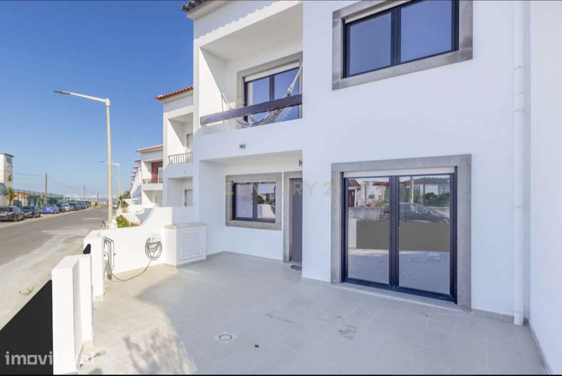 Moradia T5 com Sótão, Terraço e Potencial de Expansão no Baleal - Grande imagem: 2/59