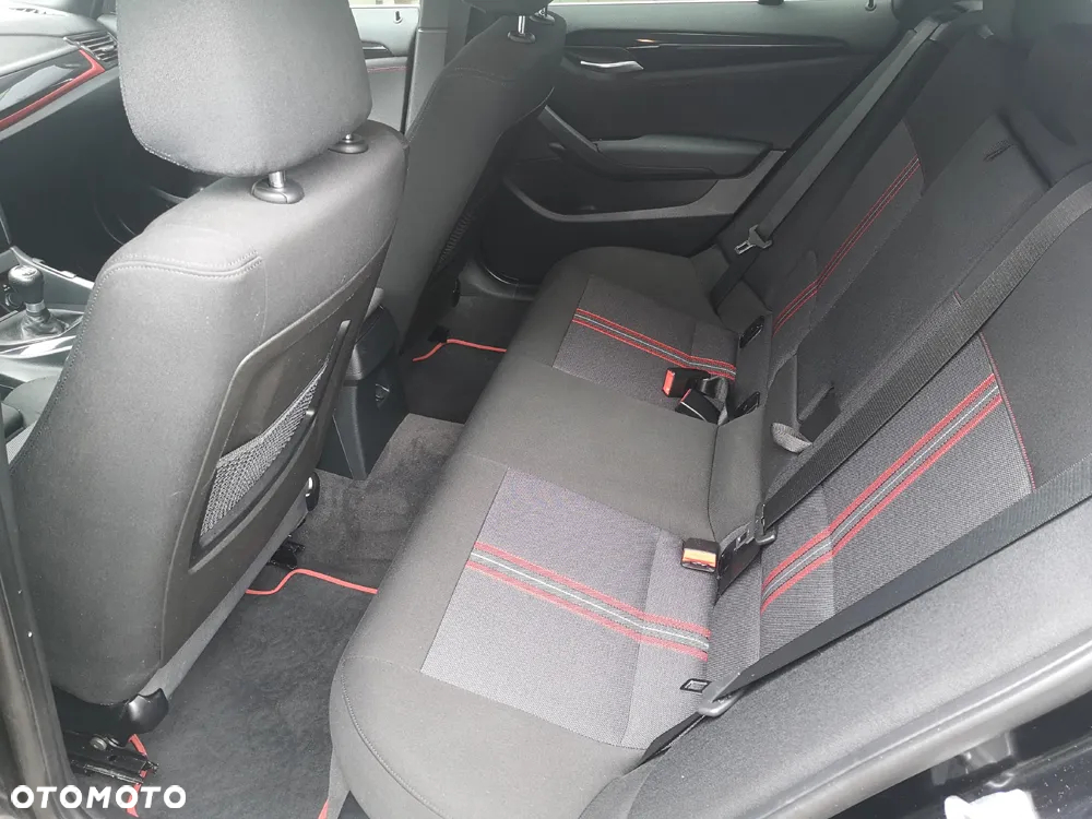 BMW X1 xDrive18d - 22