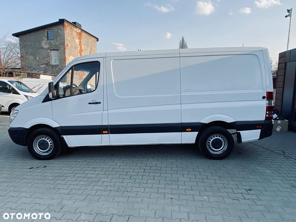 Mercedes-Benz SPRINTER - 8