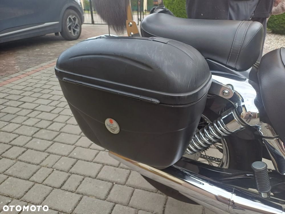 Suzuki Intruder - 9