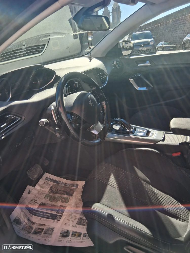 Peugeot 308 1.5 BlueHDi Style EAT8 - 2