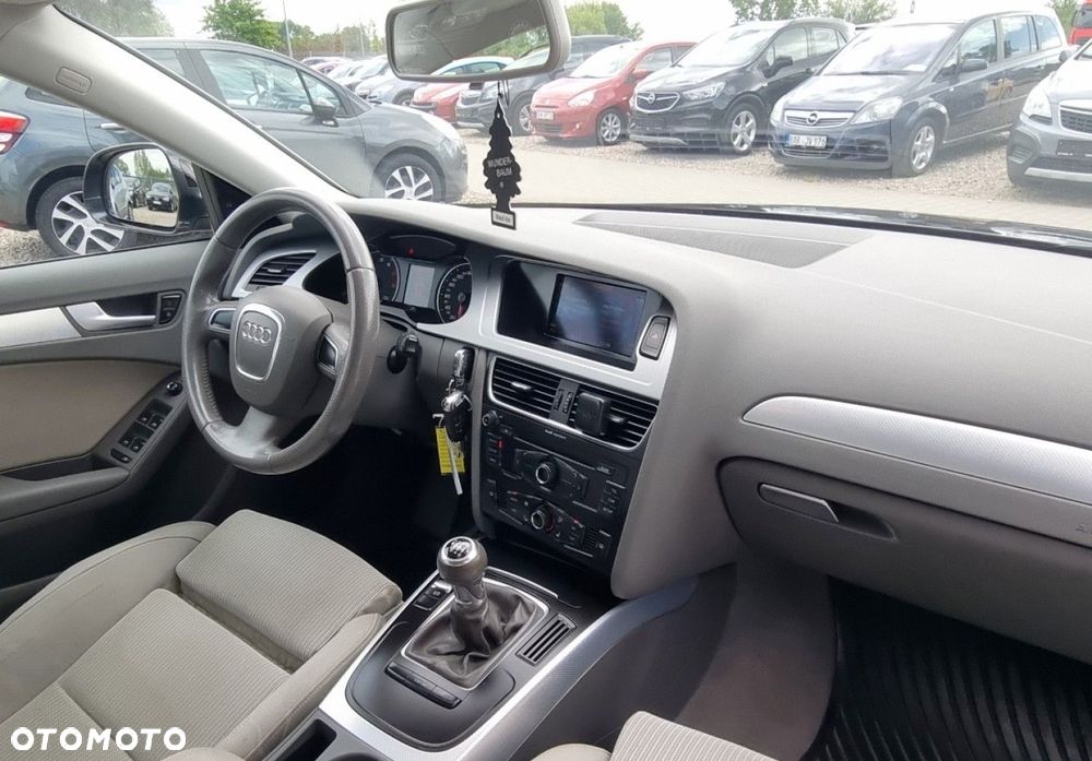 Audi A4 Avant - 9