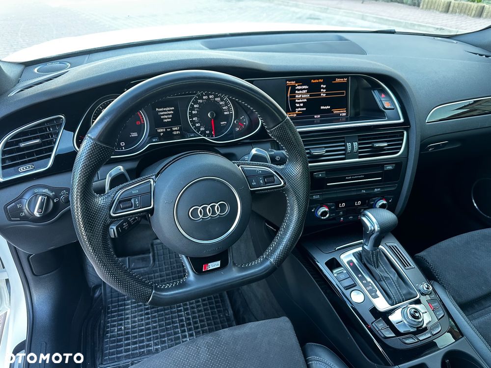 Audi A4 Limousine - 29