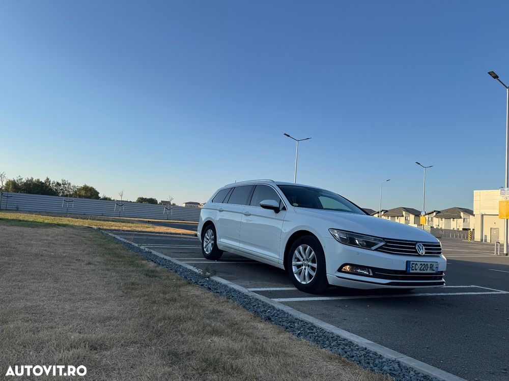 Volkswagen Passat 1.6 TDI SCR DSG - 12