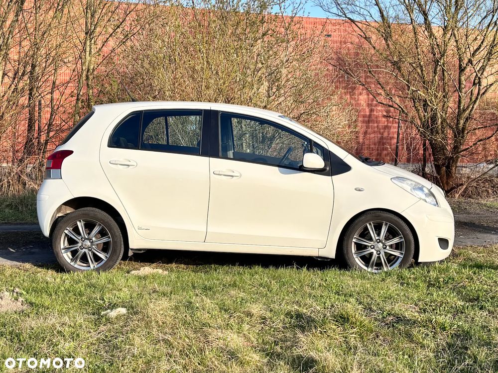 Toyota Yaris - 6