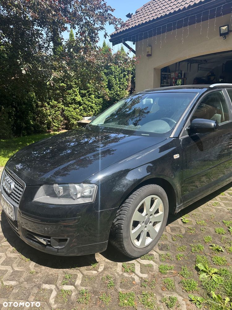 Audi A3 Sportback 1.6 FSI Ambiente - 3