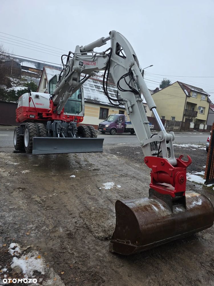 Takeuchi TB 295W Powertilt - 14
