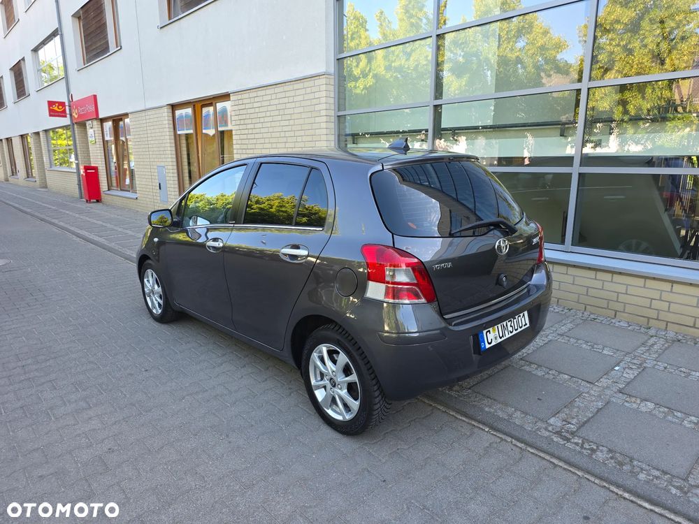 Toyota Yaris - 5