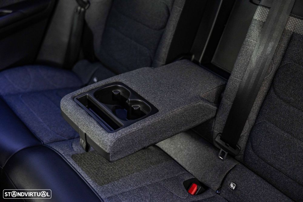 Citroën C5 X 1.6 Hybrid Plus e-EAT8 - 11