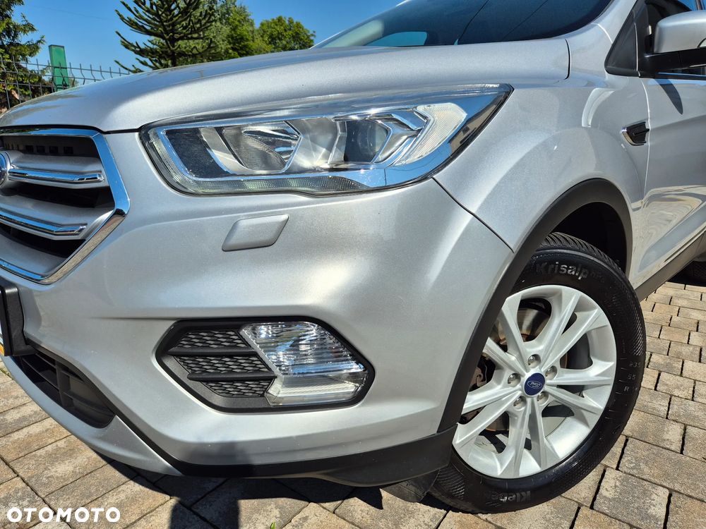 Ford Kuga 2.0 TDCi 4x2 Titanium - 6