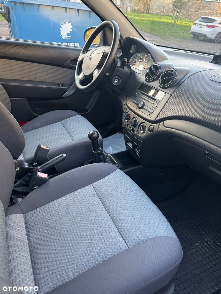 Chevrolet Aveo 1.2 16V Base - 4