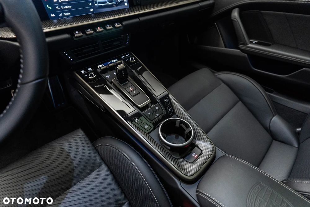 Porsche 911 Turbo S - 28