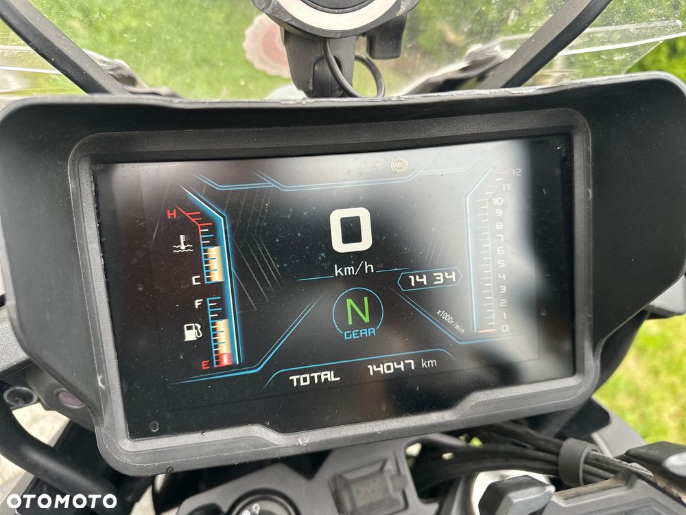 QJMOTOR SRT 800SX - 6