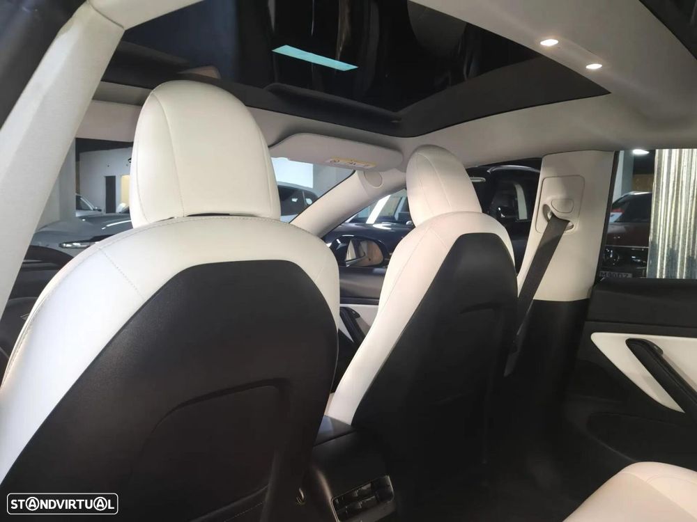 Tesla Model 3 Long Range AWD Dual Motor - 31