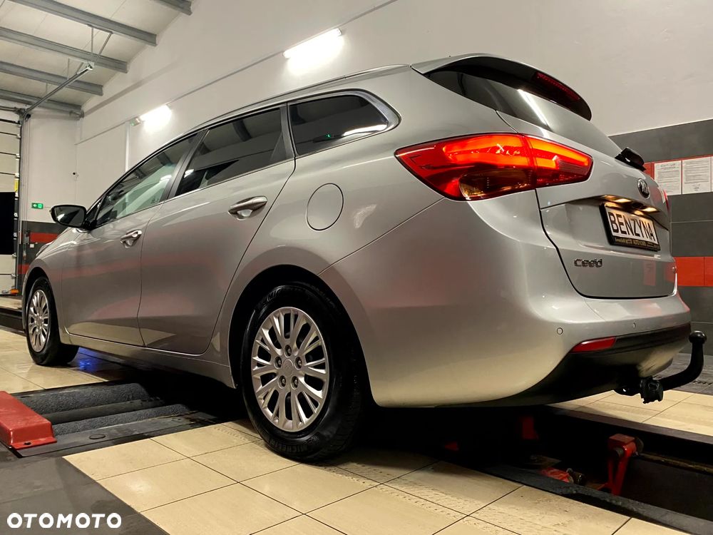 Kia Ceed 1.6 GDI Platinum Edition - 15